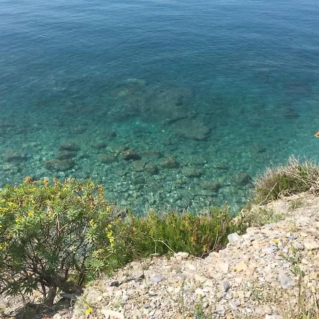 Il Faro Oda ve Kahvaltı