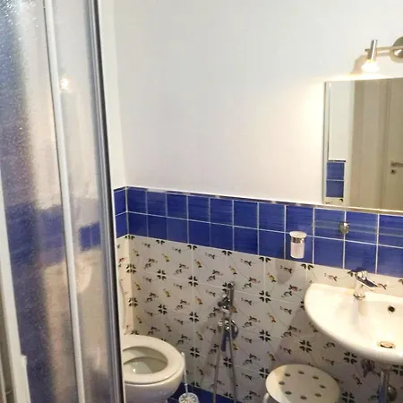 Oda ve Kahvaltı Il Faro 3*